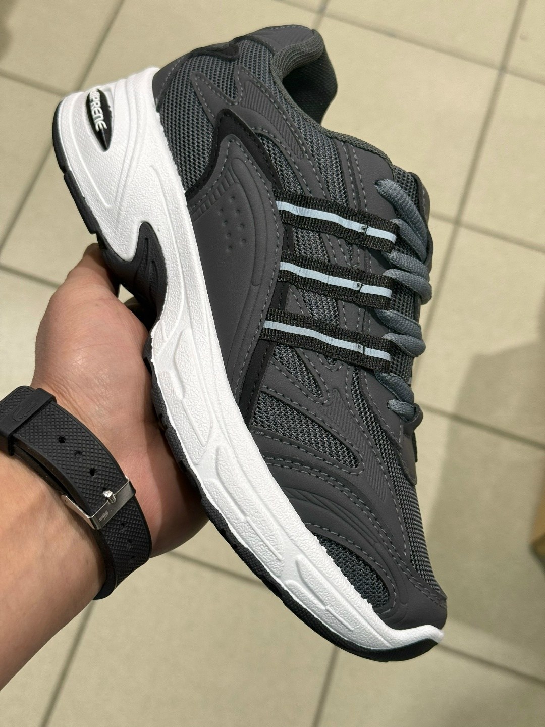 кроссовки adidas response cl,кроссовки adidas,кроссовки мужские adidas,adidas response cl,кроссовки