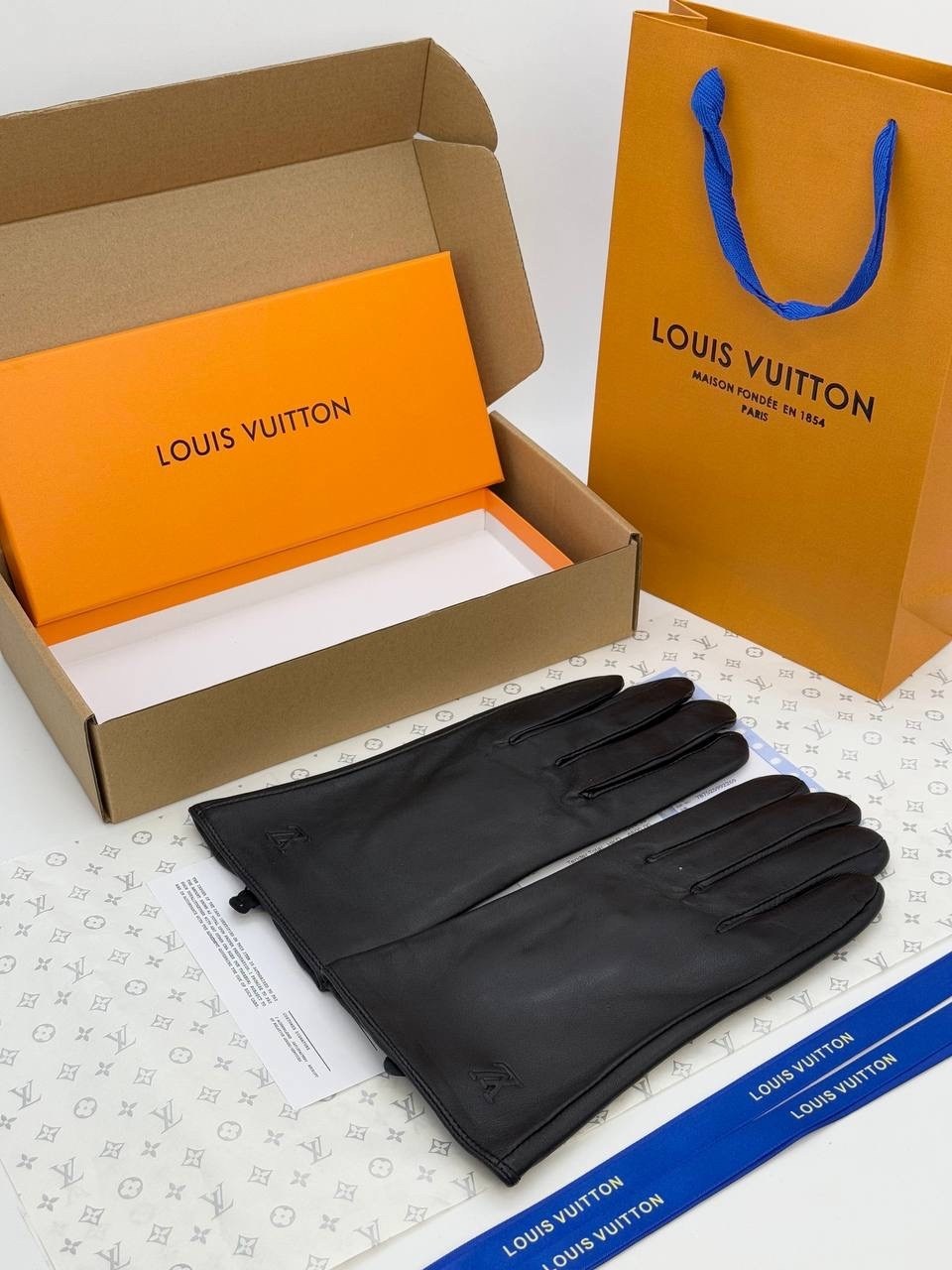 перчатки louis vuitton,louis vuitton gloves,перчатки модные,перчатки,термоперчатки louis vuitton