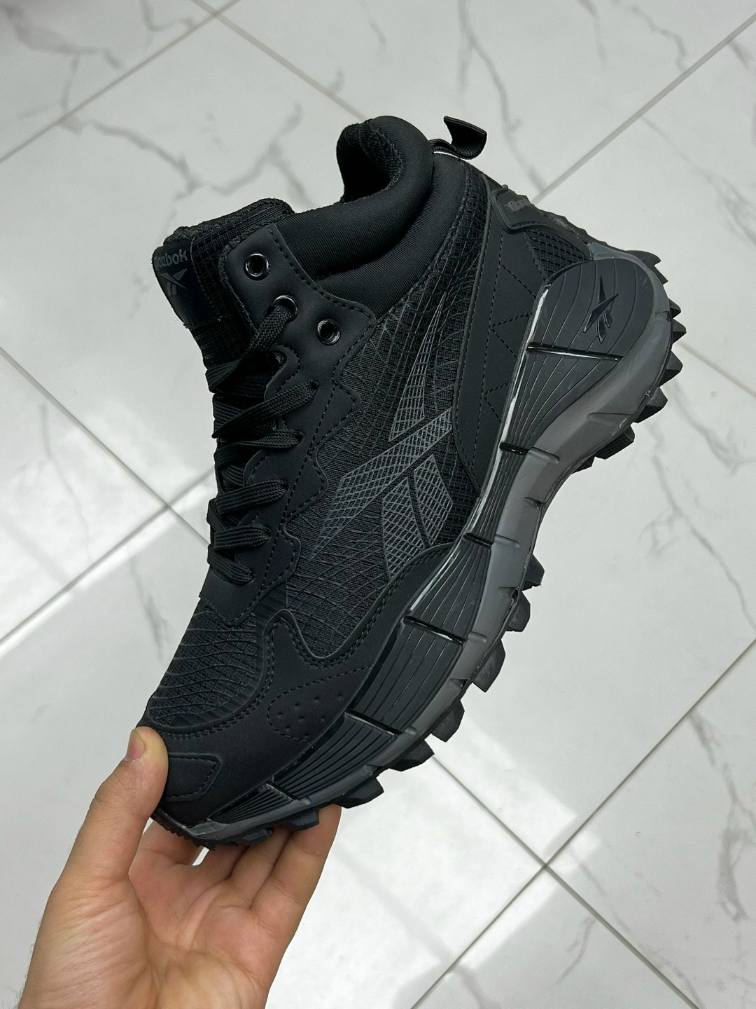 кроссовки зимние reebok zig kinetica,зимние мужские кроссовки reebok,кроссовки reebok зимние,кроссовки reebok мужские,кроссовки reebok