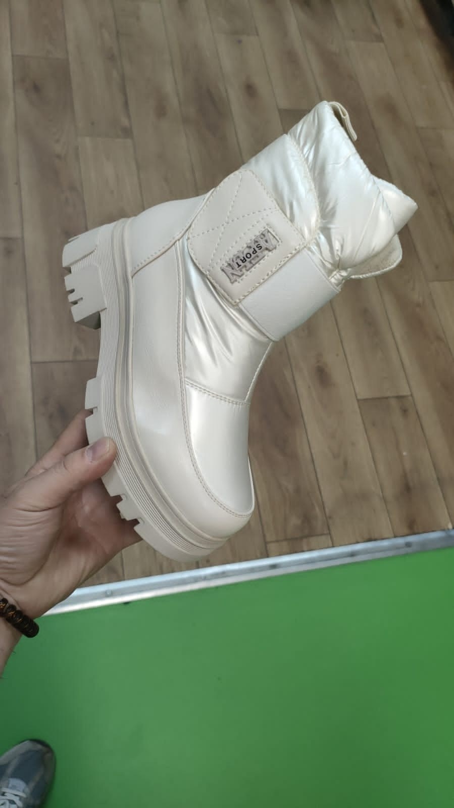 дутики ботинки зимние на платформе bella strada,женские дутики,дутики,зимние ботинки женские дутики мода 2025-2025,дутики зимние