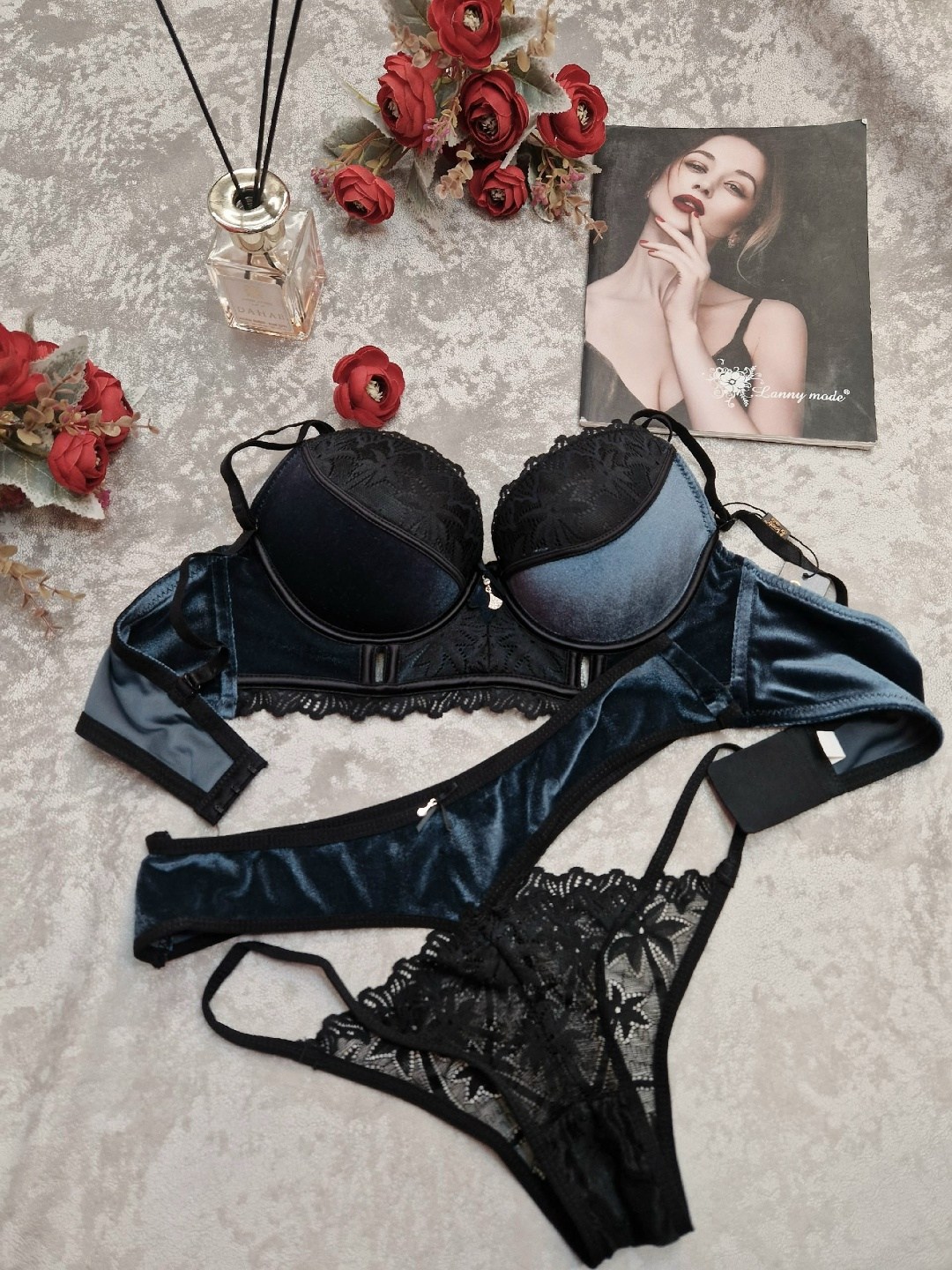 комплекты нижнего белья,комплекты нижнее белье женский,женские белье,белье красивое,комплект нижнего белья черный