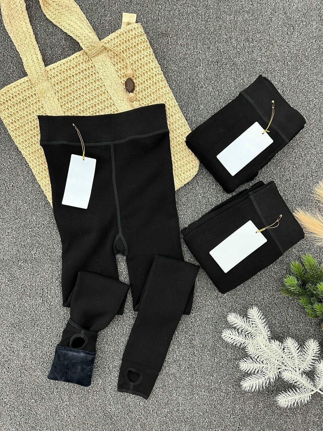 теплые леггинсы,лосины на меху,женские леггинсы,леггинсы для женщин,черные зимние плотные бархатные теплые колготки большого размера