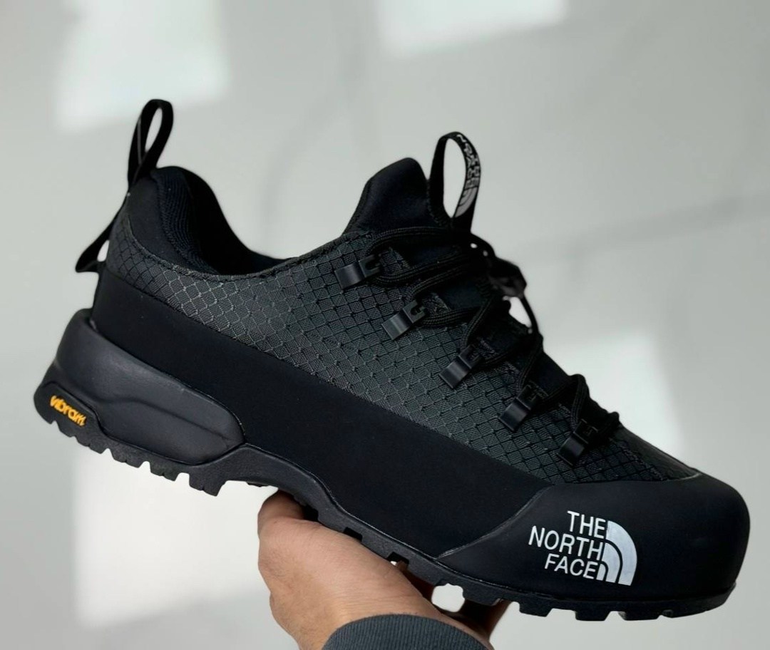 кроссовки the north face,черные походные кроссовки the north face glenclyffe,кроссовки мужские the north face,кроссовки the north face glenclyffe low nf0a817bkx71 черный, the north face