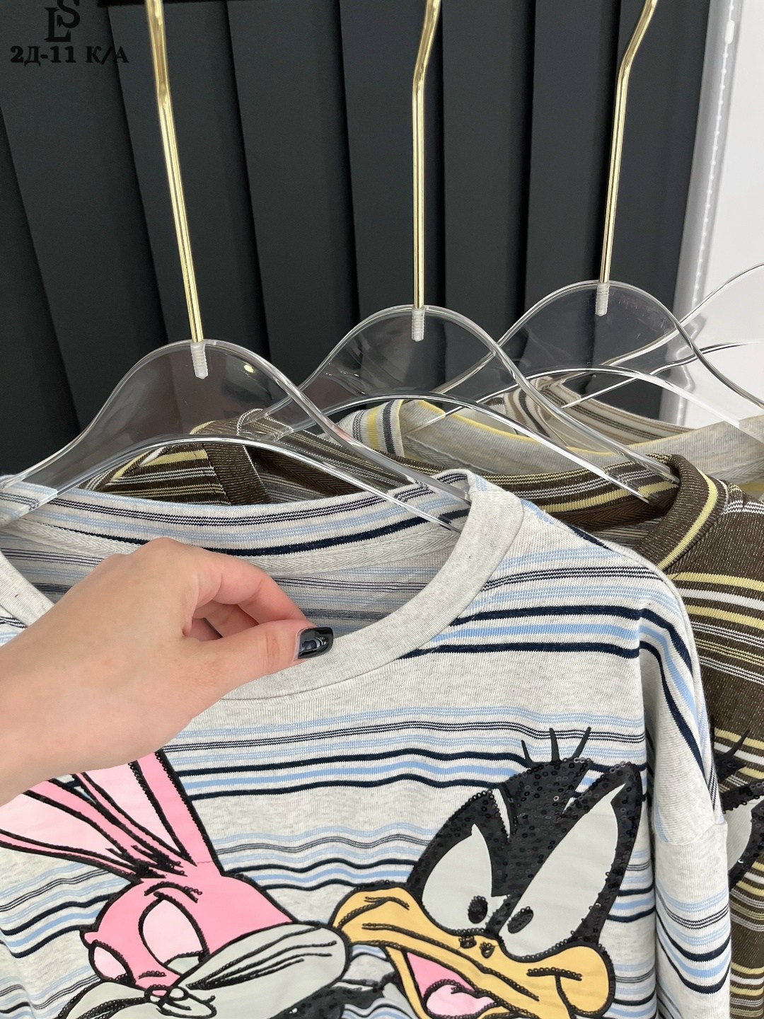 женские футболки с принтом,футболка с микки маус,футболка с принтом микки маус,женская футболка,футболка