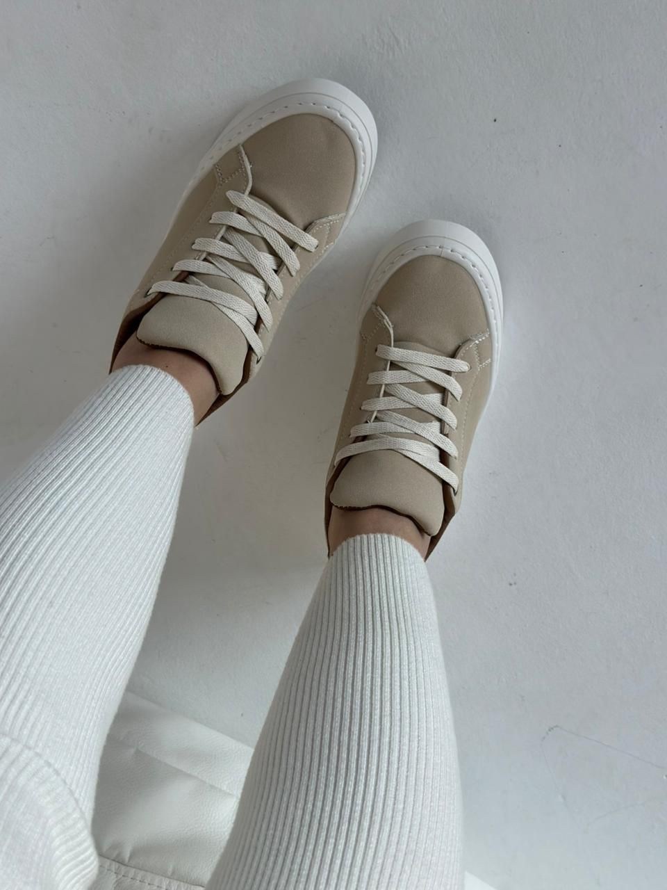 ,кеды женски,бежевые кеды,женские кеды,бежевые женские кеды