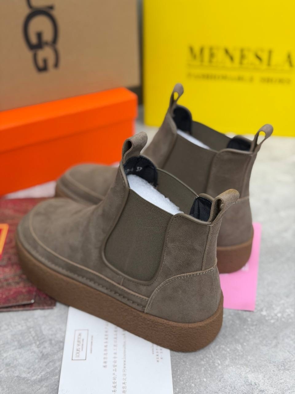 ,ботинки челси на платформе neumel ugg серый,угги челси,замшевые ботинки,neumel platform женские замшевые ботинки челси на платформе ugg серый