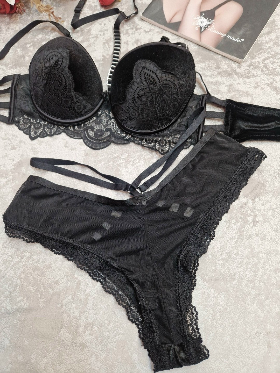 комплект нижнего белья черный,комплекты нижнее белье женский,комплект нижнего белья,женские комплекты белья,бархатный комплект нижнего белья
