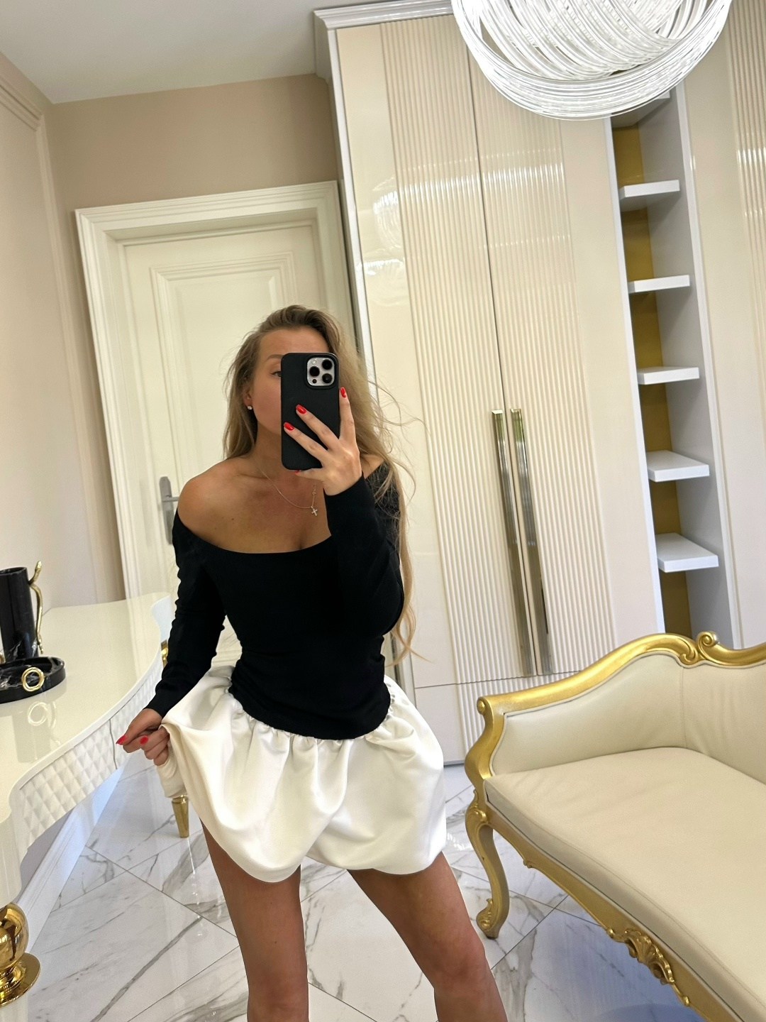 женское платье с открытыми плечами,платья мини,платье с объемными рукавами,платье с открытыми плечам,женское платье