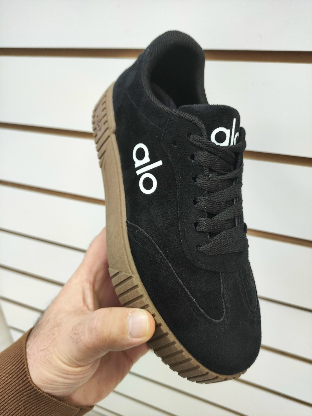 ,женские кроссовки,кроссовки замшевые,спортивная ,кроссовки