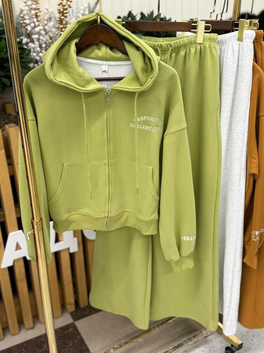 спортивный костюм женский,спортивный костюм,женский спортивный костюм на флисе,женский костюм,костюм женский тройка