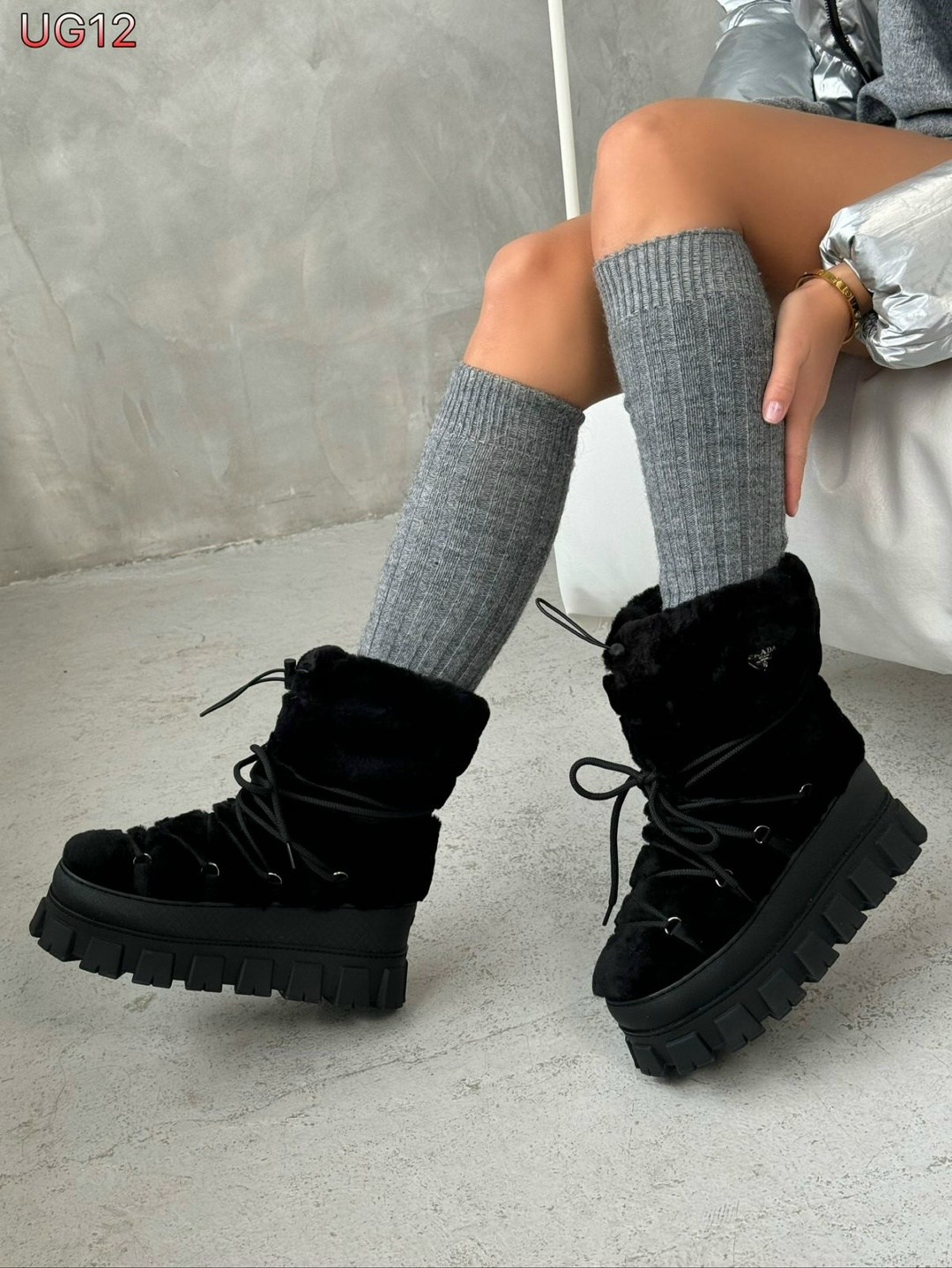 ,ботинки зимние с мехом на платформе,зимняя ,ботинки зимние prada с натуральным мехом,зимние угги на платформе