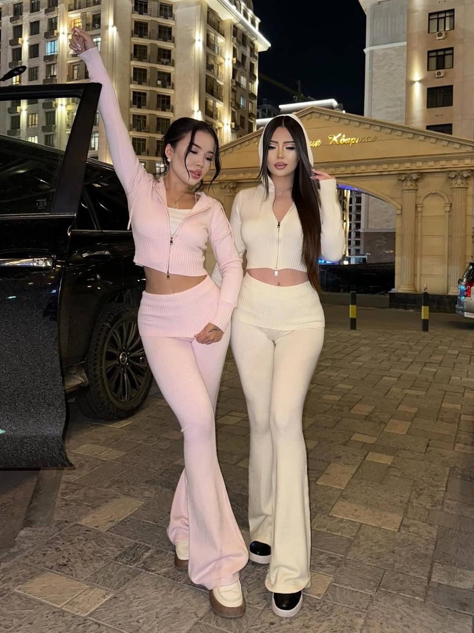 костюм женский,женский спортивный костюм из двух предметов,женский костюм из двух предметов,одежда модная,женские спортивные костюмы