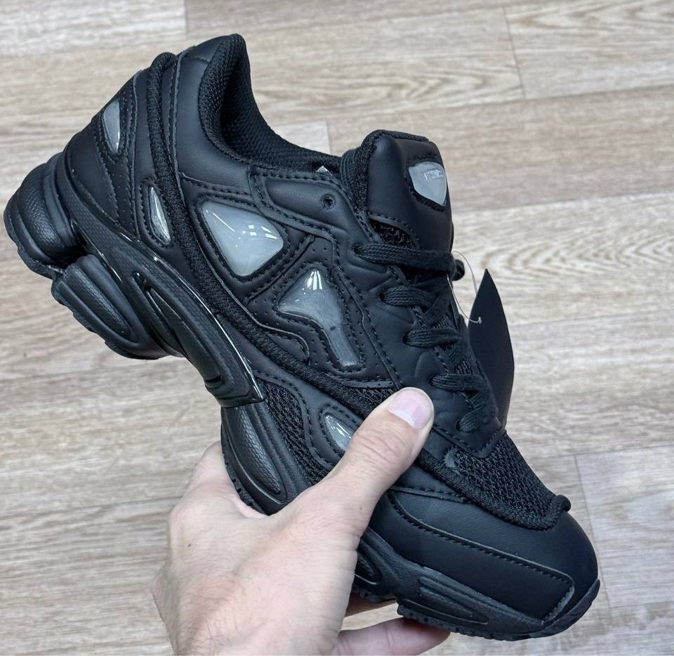 кроссовки adidas ozweego 2 x raf simons цвет черный,adidas ozweego 2 x raf simons,кроссовки adidas raf simons ozweego 3 black,adidas x raf simons ozweego 2 black,adidas ozweego 2 raf simons черные