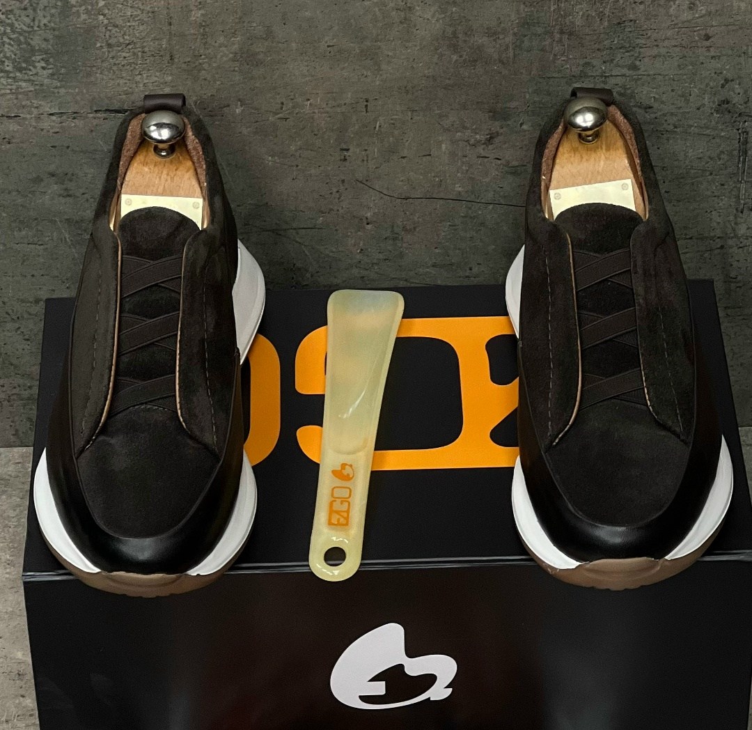 ,замшевые кроссовки,кроссовки для мужчин замш,замшевые кроссовки мужские,спортивная