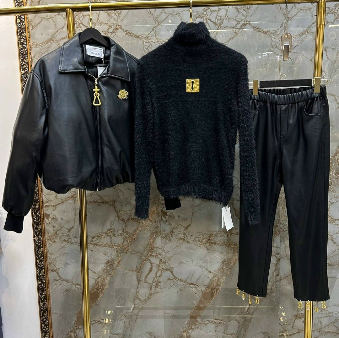 versace jeans couture кожаная куртка-бомбер с v образной эмблемой черный,кожаная куртка,кожаная куртка versace,кожаная куртка бомбер,куртка бомбер