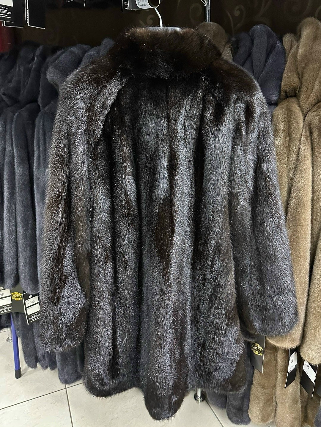 шуба норковая,шуба норка,шуба норковая бабочка 50-52-54,шуба,шуба no name норка размер 52/54 коричневый