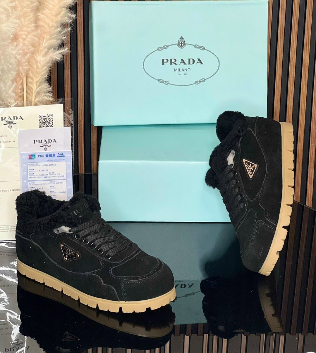 кроссовки женские зимние prada,кроссовки prada,женские кроссовки prada,кроссовки женские prada с мехом,кроссовки prada замшевые зимние на меху premium