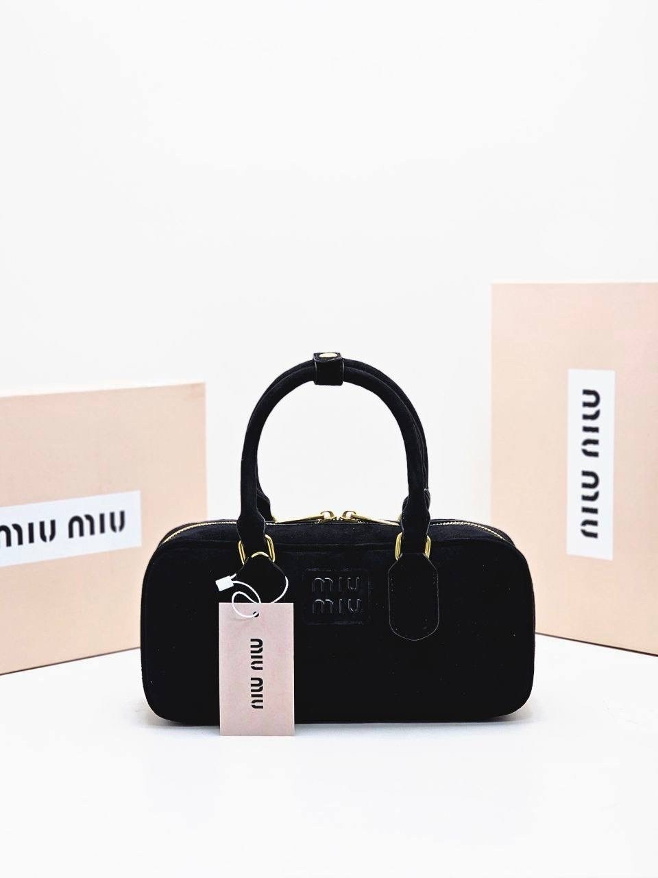 сумка miu miu,сумка,miu miu замшевая серая сумка 23x13 см,сумка женская miu miu,замшевая сумка