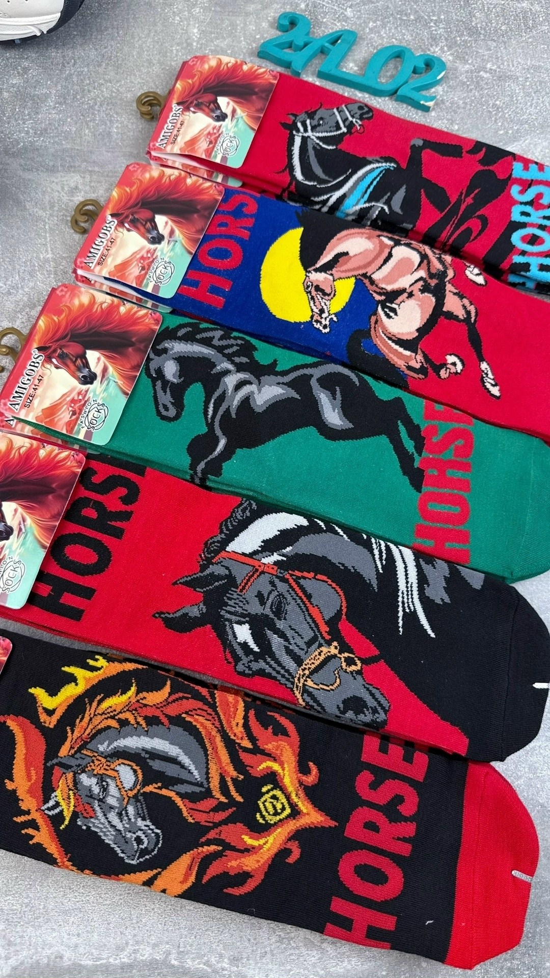 носки цветные,носки универсальные цветные символ 2026 года,носки универсальные,дизайнерские носки,носки мужские