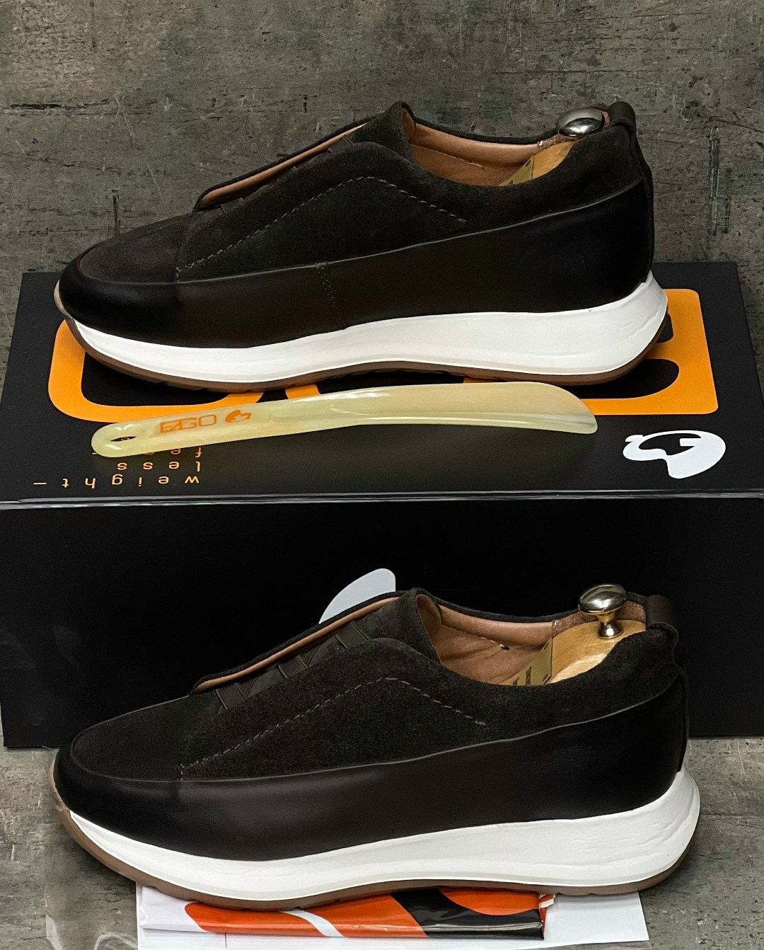 ,замшевые кроссовки,кроссовки для мужчин замш,замшевые кроссовки мужские,спортивная