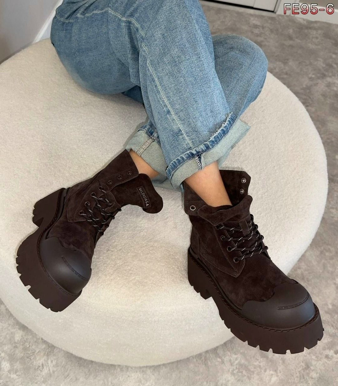 ботинки осенние balenciaga,стильные ботинки,ботинки челси balenciaga,ботинки осенние balenciaga premium shoes цвет темный горький шоколад,ботинки осенние balenciaga premium shoes