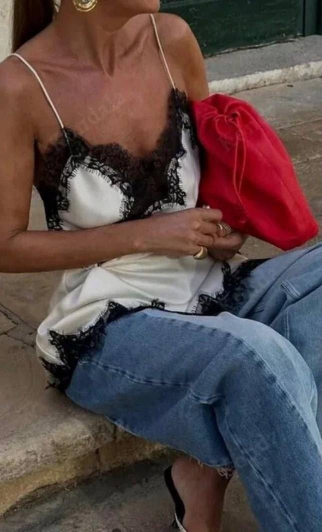 топ с кружевом,шелковая майка на бретельках с кружевом,топ шелковый,майка на бретельках с кружевом,топ на бретелях с кружевом