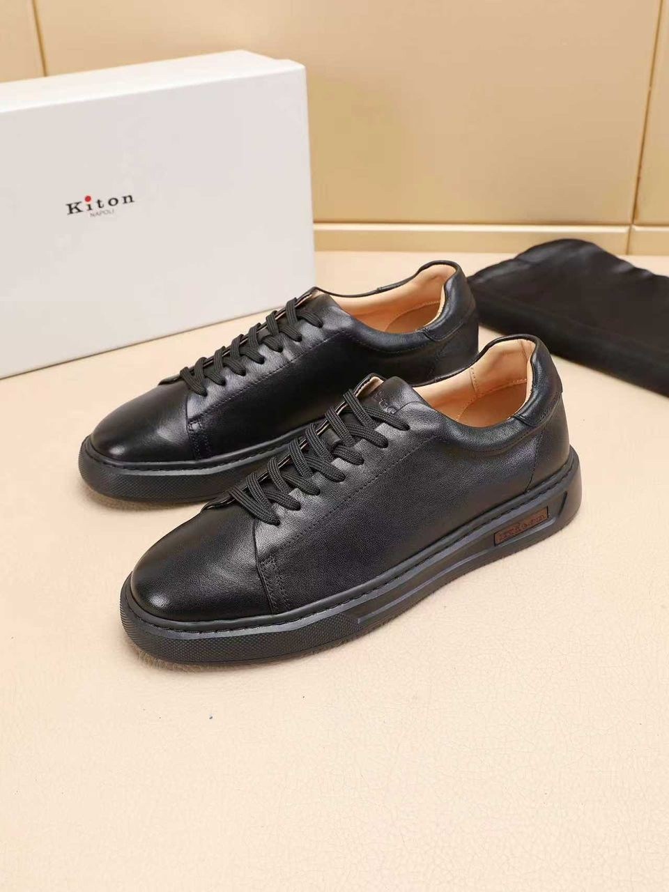 ,кожаные кроссовки brunello cucinelli,кроссовки мужские кожаные,мужские кроссовки из натуральной кожи,мужская