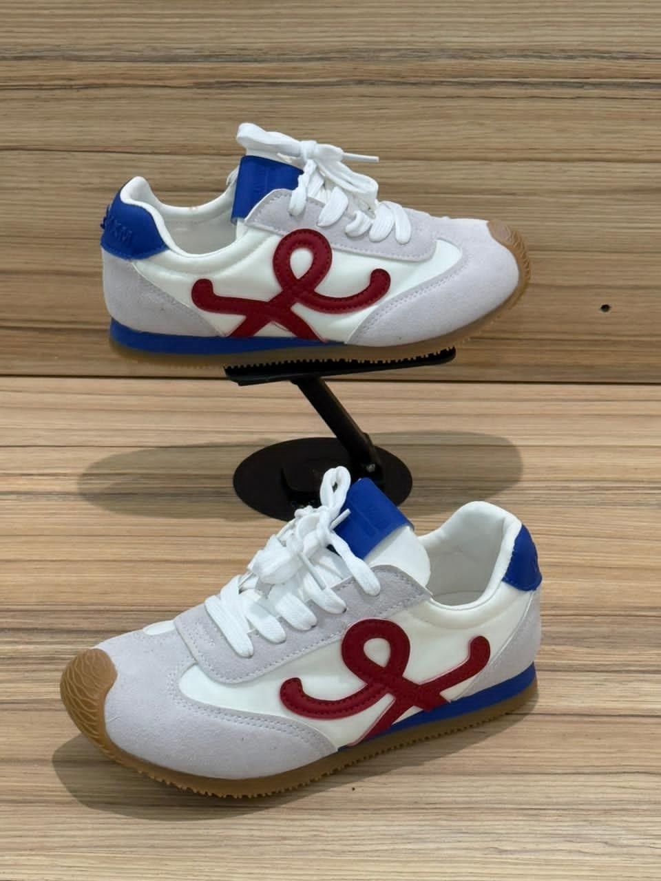 спортивная ,женские кроссовки,кроссовки,повседневные кроссовки,женские модные кроссовки