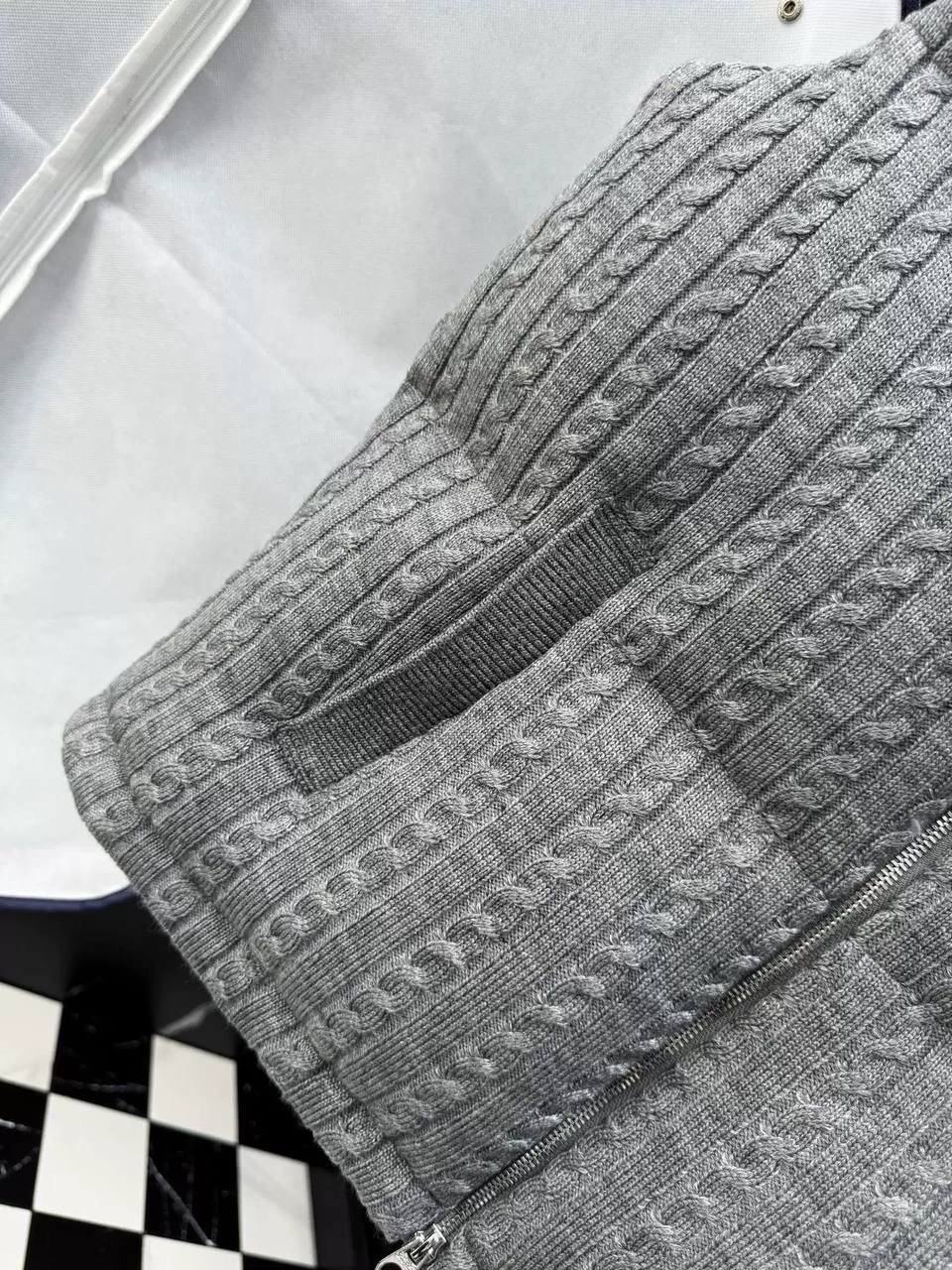 жилетка диор,жилет теплый,жилет стеганый,двухсторонний жилет,жилет