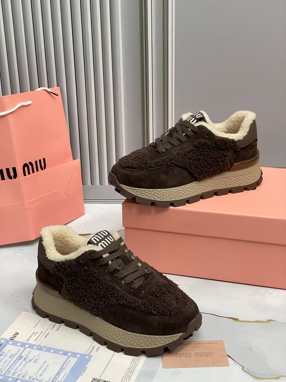 ,кроссовки с мехом,кроссовки женские,женские зимние кроссовки,кроссовки miu miu с мехом зимние