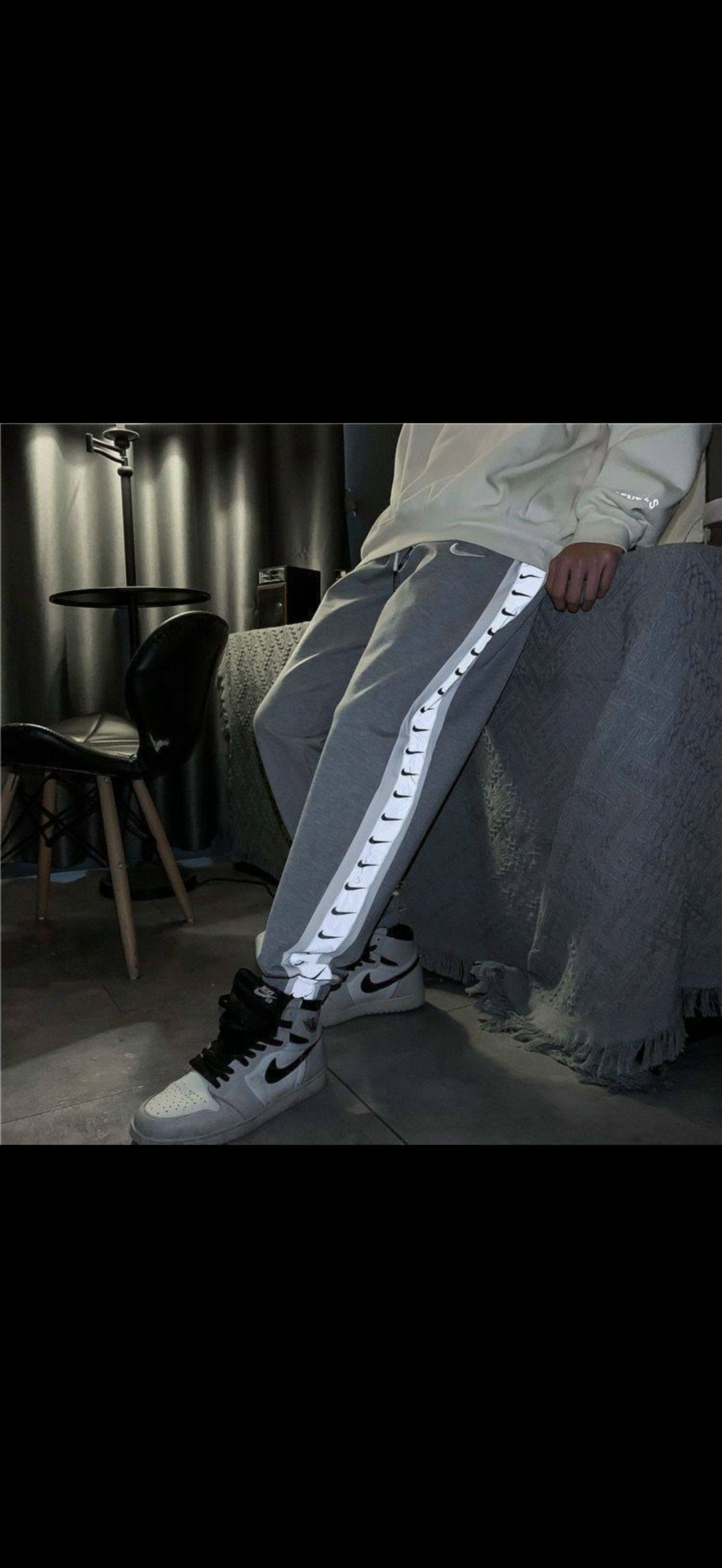 спортивные штаны nike мужские,спортивный штаны,спортивные штаны nike,спортивные мужские штаны найк со рефлективными лампасами,джоггеры серые