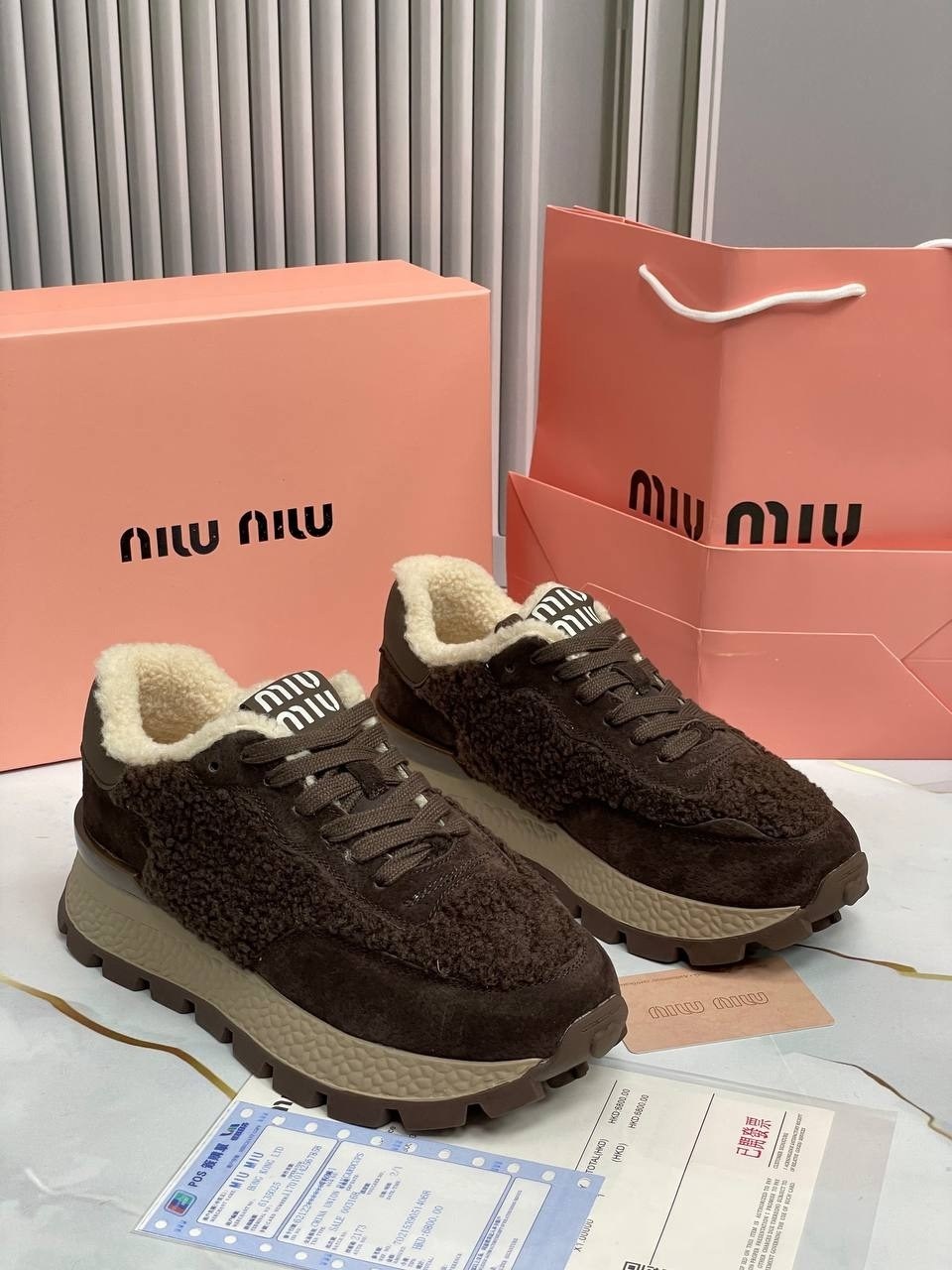 ,кроссовки с мехом,кроссовки женские,женские зимние кроссовки,кроссовки miu miu с мехом зимние
