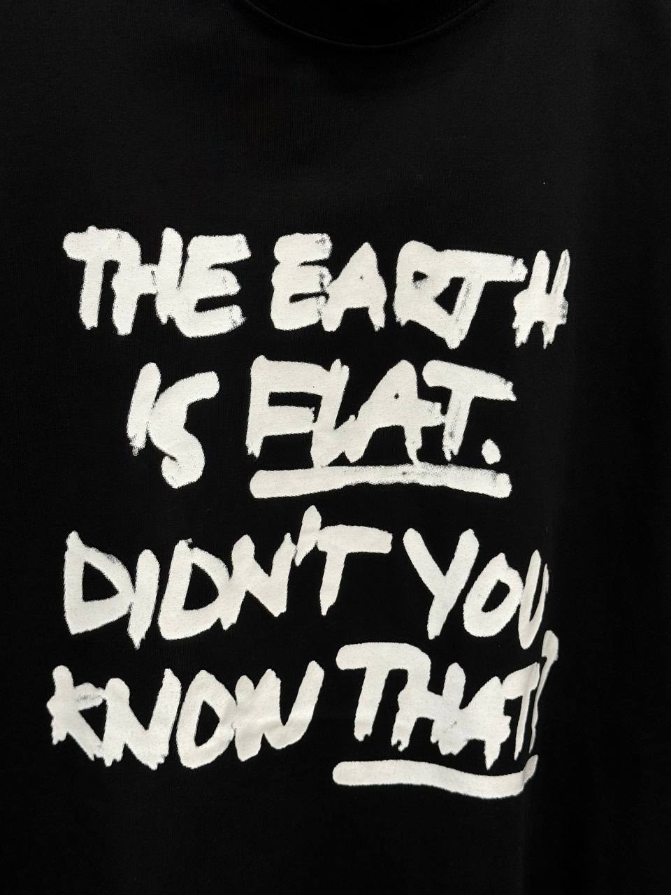 футболка ветмо,футболка,черная оверсайз футболка,стиль футболка,футболки мужские оверсайз