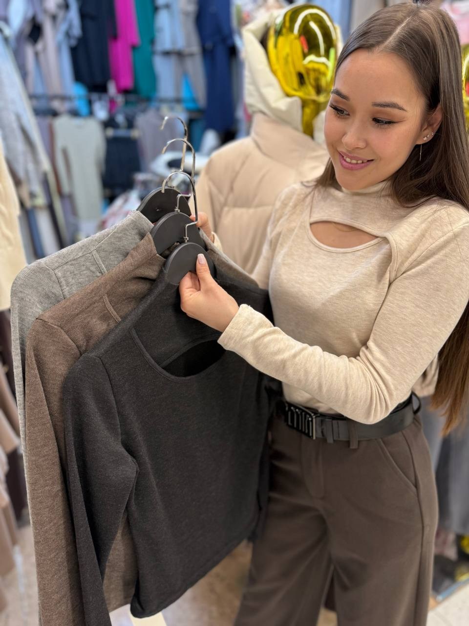 джемпер бежевый,кофта женская,одежда для женщин,джемпер водолазка женская