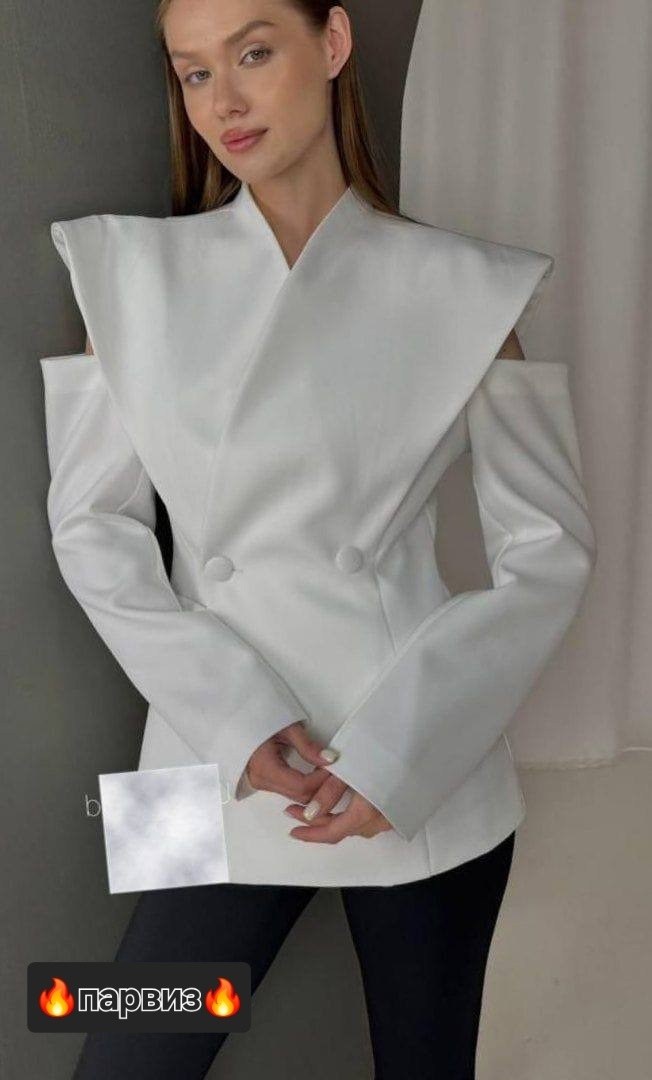 пиджак женский,жакет,стильный пиджак,пиджак,пиджак с открытыми плечами