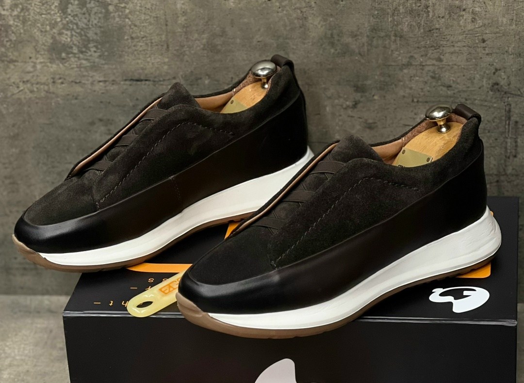 ,замшевые кроссовки,кроссовки для мужчин замш,замшевые кроссовки мужские,спортивная