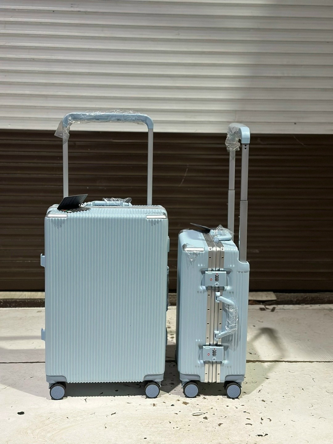 чемодан на колесиках,чемоданы на колесах,многофункциональный женский чемодан на колесиках,алюминиевый чемодан,чемодан