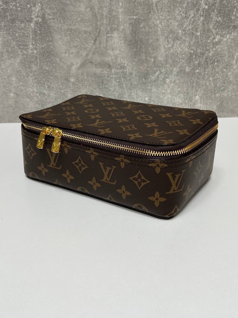 косметичка louis vuitton,косметичка луи витон оригинал,луи виттон косметичка,louis vuitton коричневая косметичка для женщин,сумка косметичка луи витон