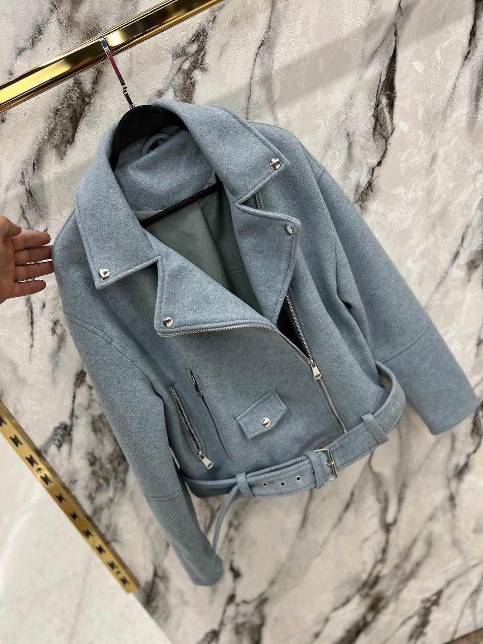 куртка косуха,стильная куртка косуха,серая косуха,пальто косуха,замшевая серая кожанка зара