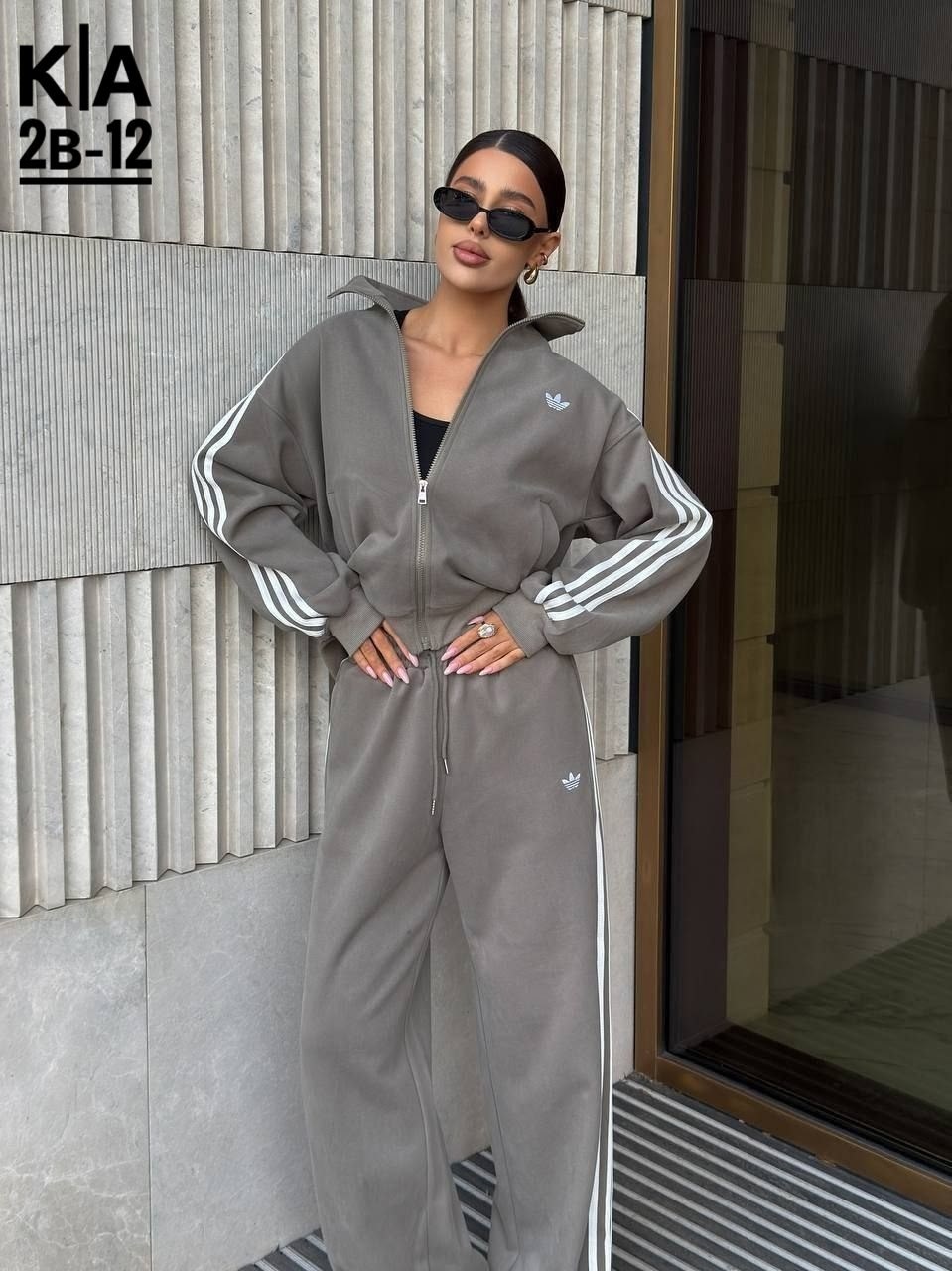 adidas originals спортивный костюм женский,adidas олимпийка,женский костюм адидас оригинал,олимпийка адидас,adidas originals костюм женский