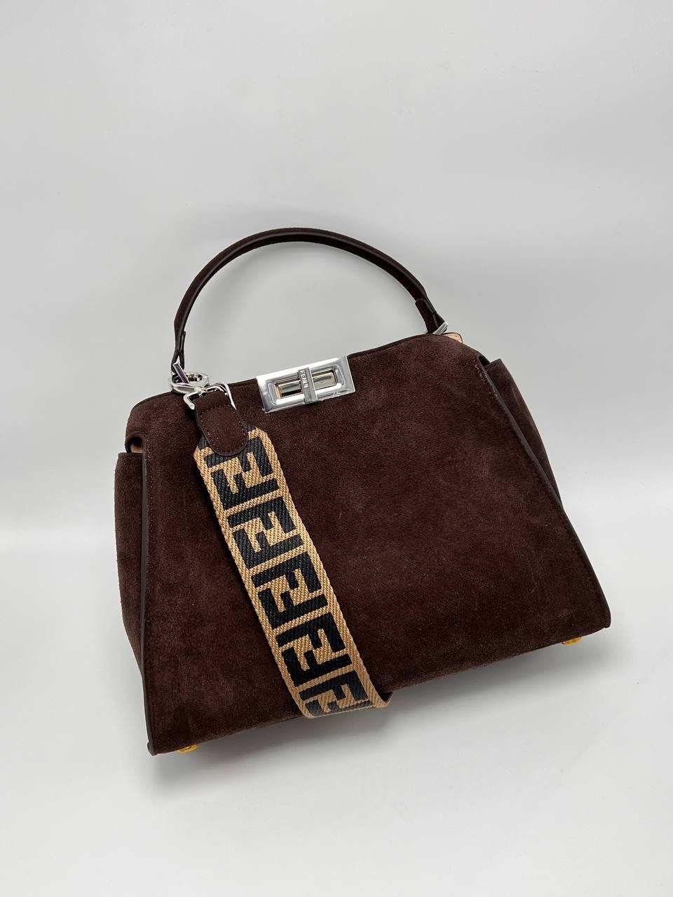 сумка fendi фенди хит продаж новинка замша,fendi сумка,фенди сумка замшевая,fendi коричневая замшевая сумка с короткими ручками для женщин,сумка замшевая