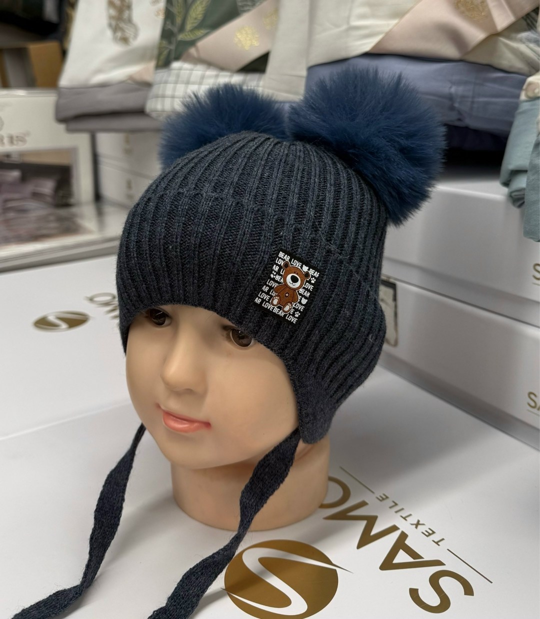 шапка для детей,детская шапка,шапка вязаная для мальчика,шапка с пумпончиком на мальчика,шапка зимняя для мальчика