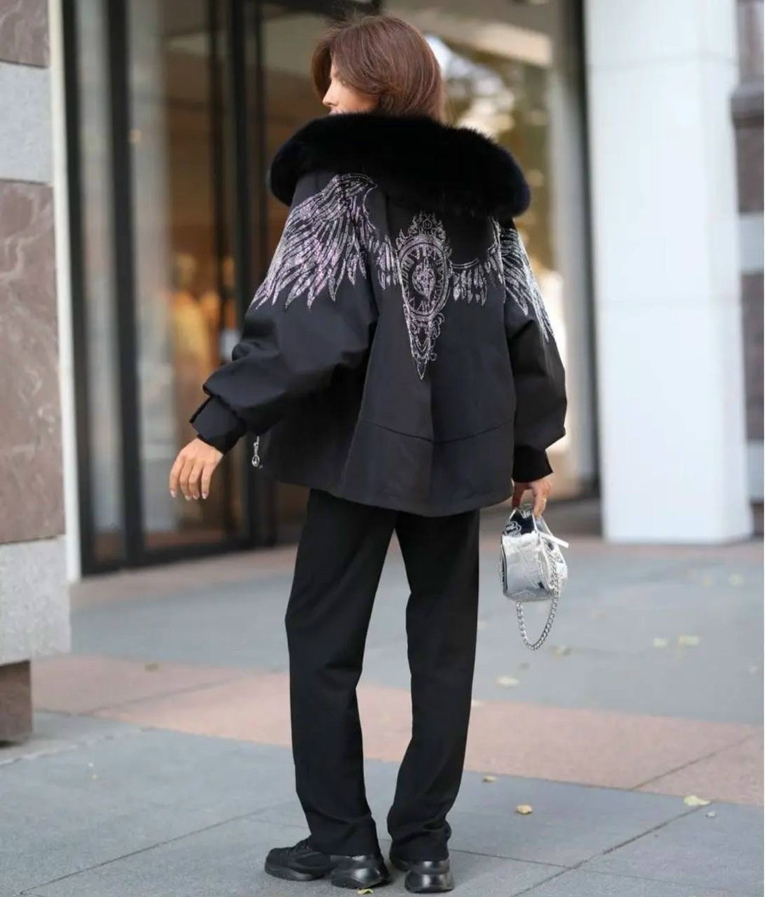 парка бомбер с мехом песца,куртка с крыльями,куртка с крыльями из страз,парка зимняя с натуральным мехом песца куртка бомбер,куртка с крыльями на спине