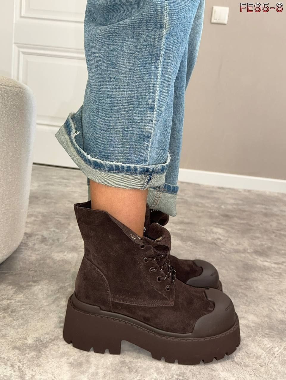 ботинки осенние balenciaga,стильные ботинки,ботинки челси balenciaga,ботинки осенние balenciaga premium shoes цвет темный горький шоколад,ботинки осенние balenciaga premium shoes