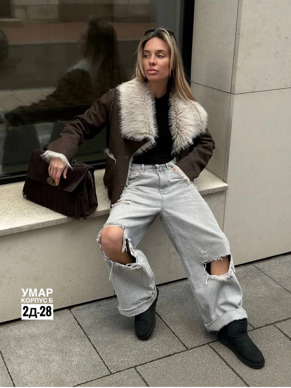 car park photo shoot brown jacket outfit,джинсы оверсайз,мода стиль,мода модная