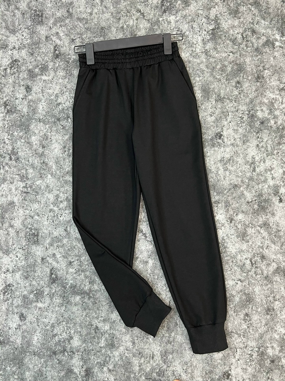 спортивные штаны,брюки спортивные,мужские спортивные брюки,спортивные брюки с карманами,брюки джинсы