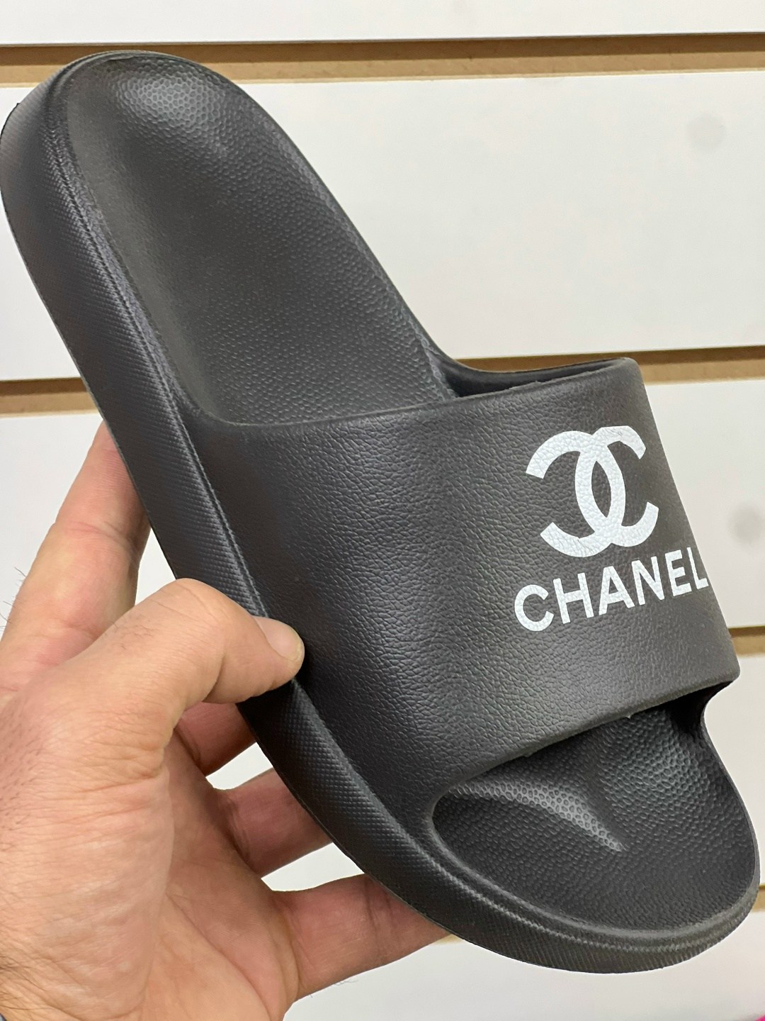 шлепанцы луи виттон белые,шлепанцы луи виттон,шлепанцы женские,,шлепки louis vuitton белые