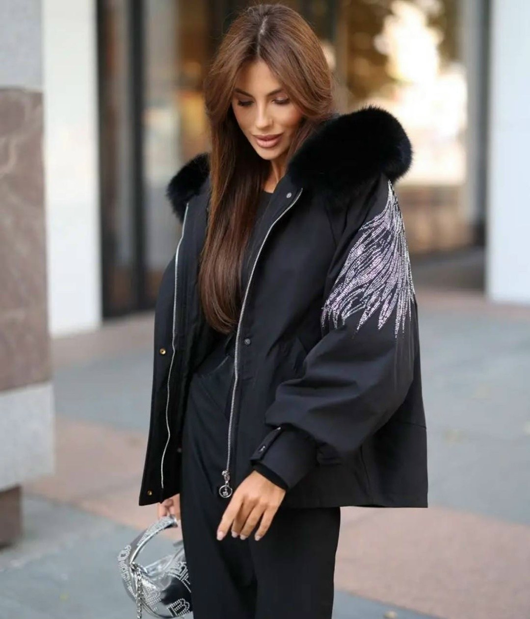 парка бомбер с мехом песца,куртка с крыльями,куртка с крыльями из страз,парка зимняя с натуральным мехом песца куртка бомбер,куртка с крыльями на спине