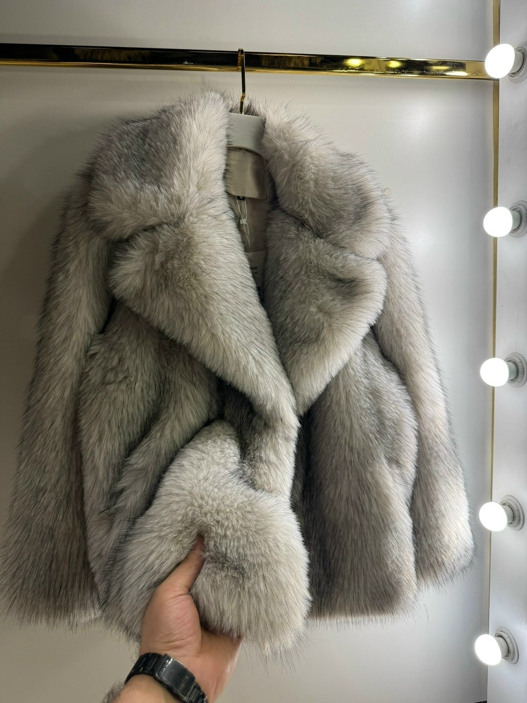 мужская шуба из натурального лисьего меха,женская шуба,шуба,искусственная шуба,меховая куртка