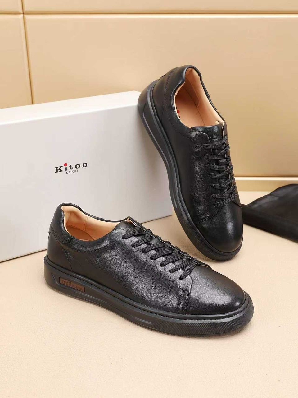 ,кожаные кроссовки brunello cucinelli,кроссовки мужские кожаные,мужские кроссовки из натуральной кожи,мужская